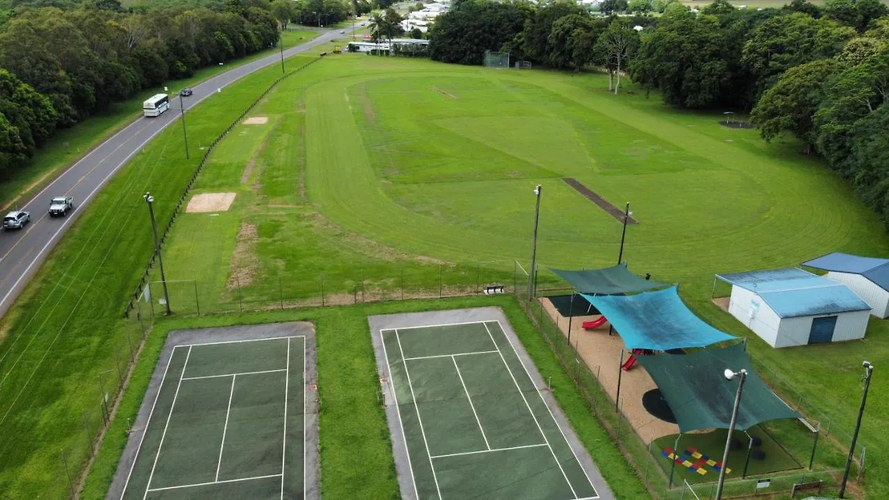 Tolga Caravan Park 0*,